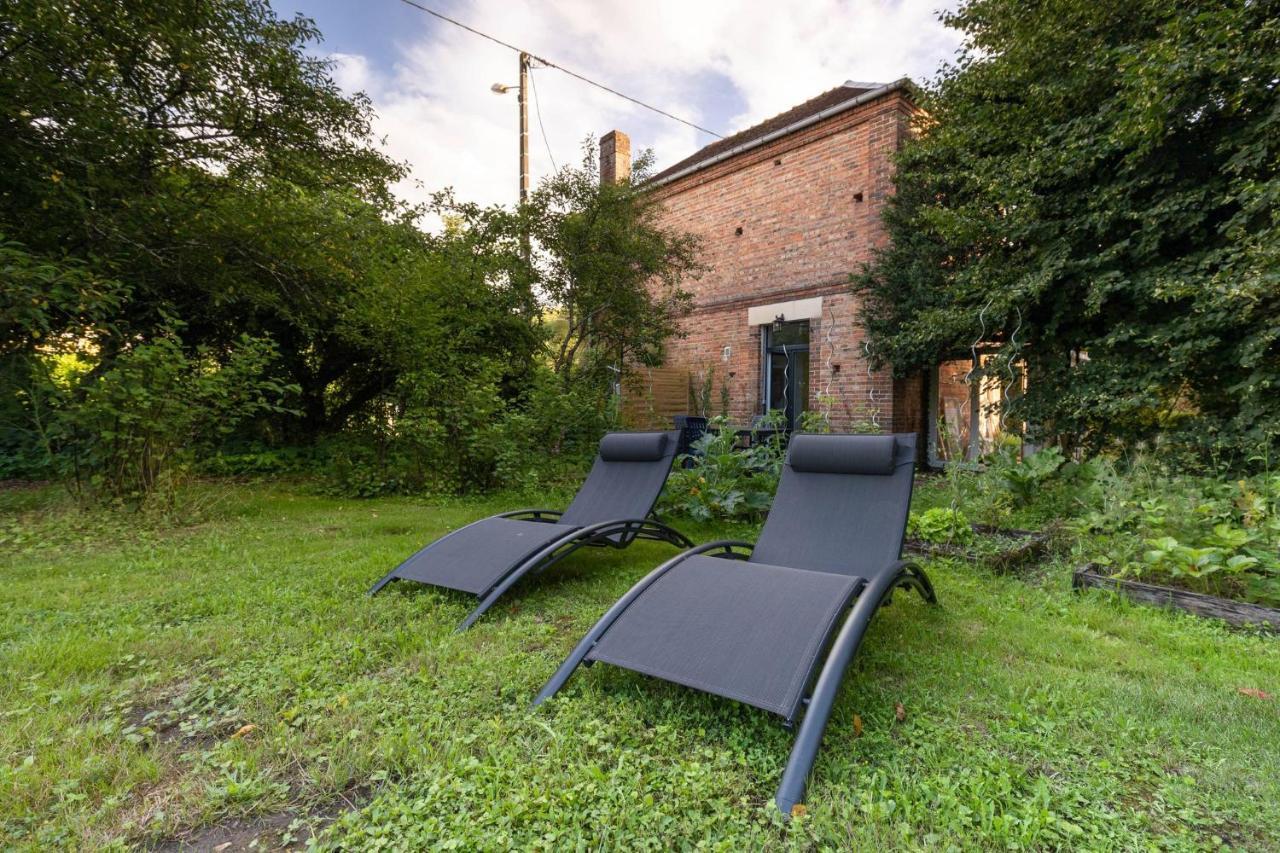 Maison La Cigogne Noire La Loge-aux-Chevres Екстериор снимка